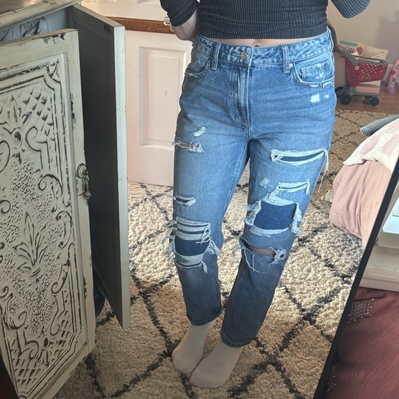 Altar’d State| Patched + Distressed Denim Straight Leg Jean - Picture 4 of 5